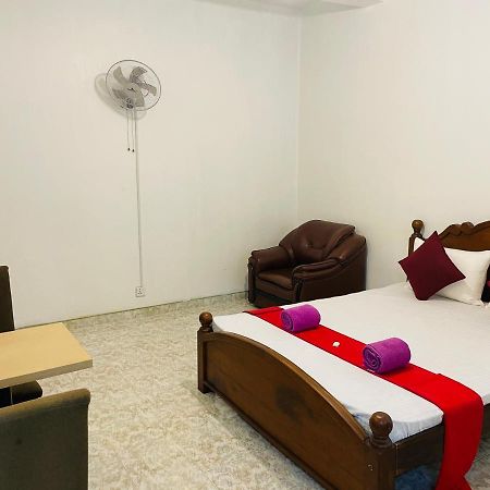 Ivana Homestay Kandy Ngoại thất bức ảnh
