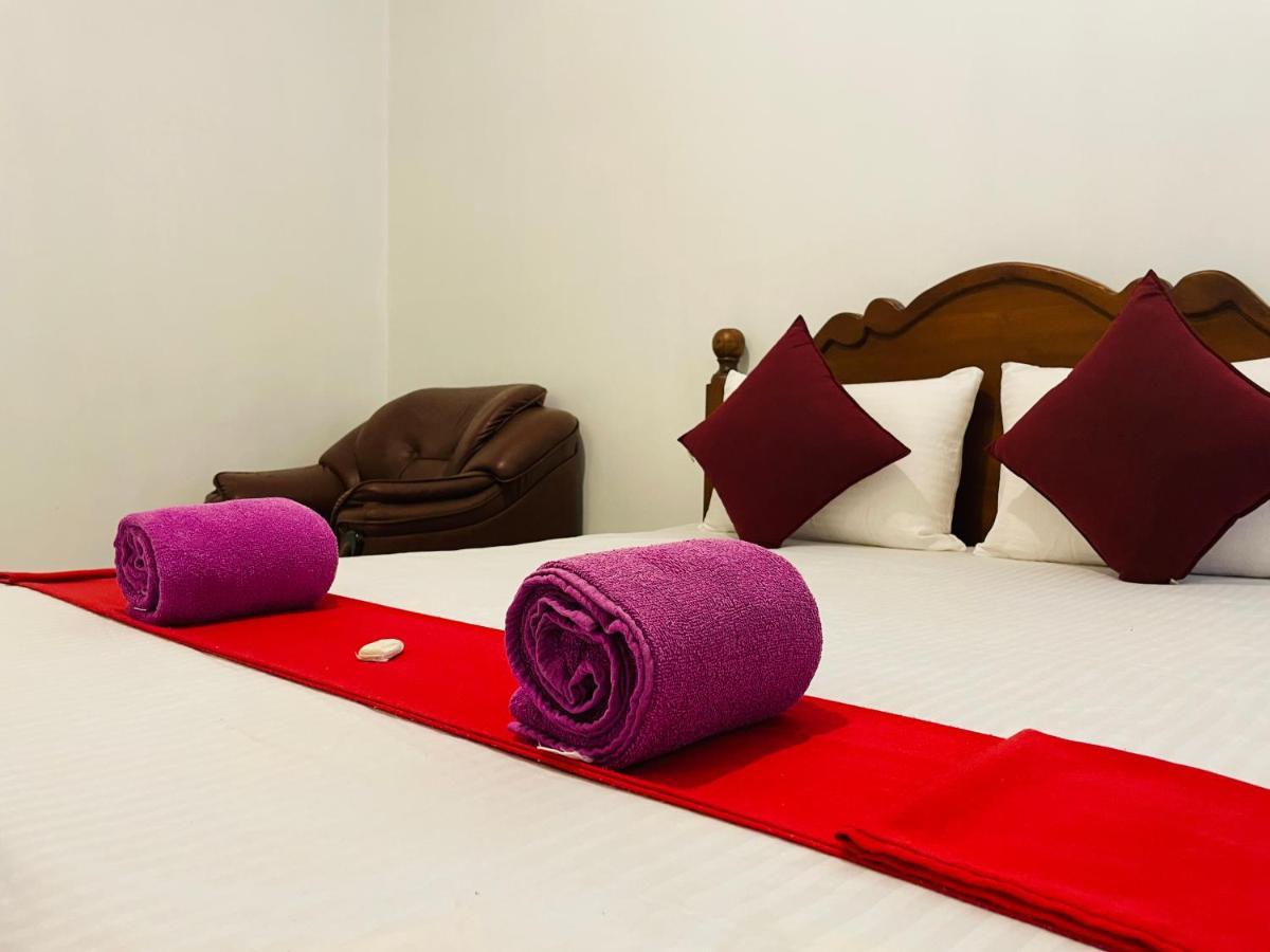 Ivana Homestay Kandy Ngoại thất bức ảnh