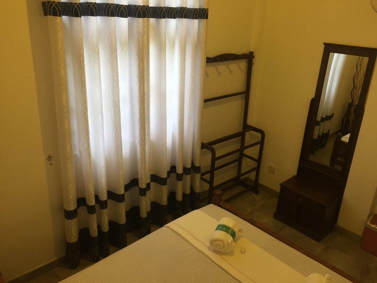 Ivana Homestay Kandy Ngoại thất bức ảnh