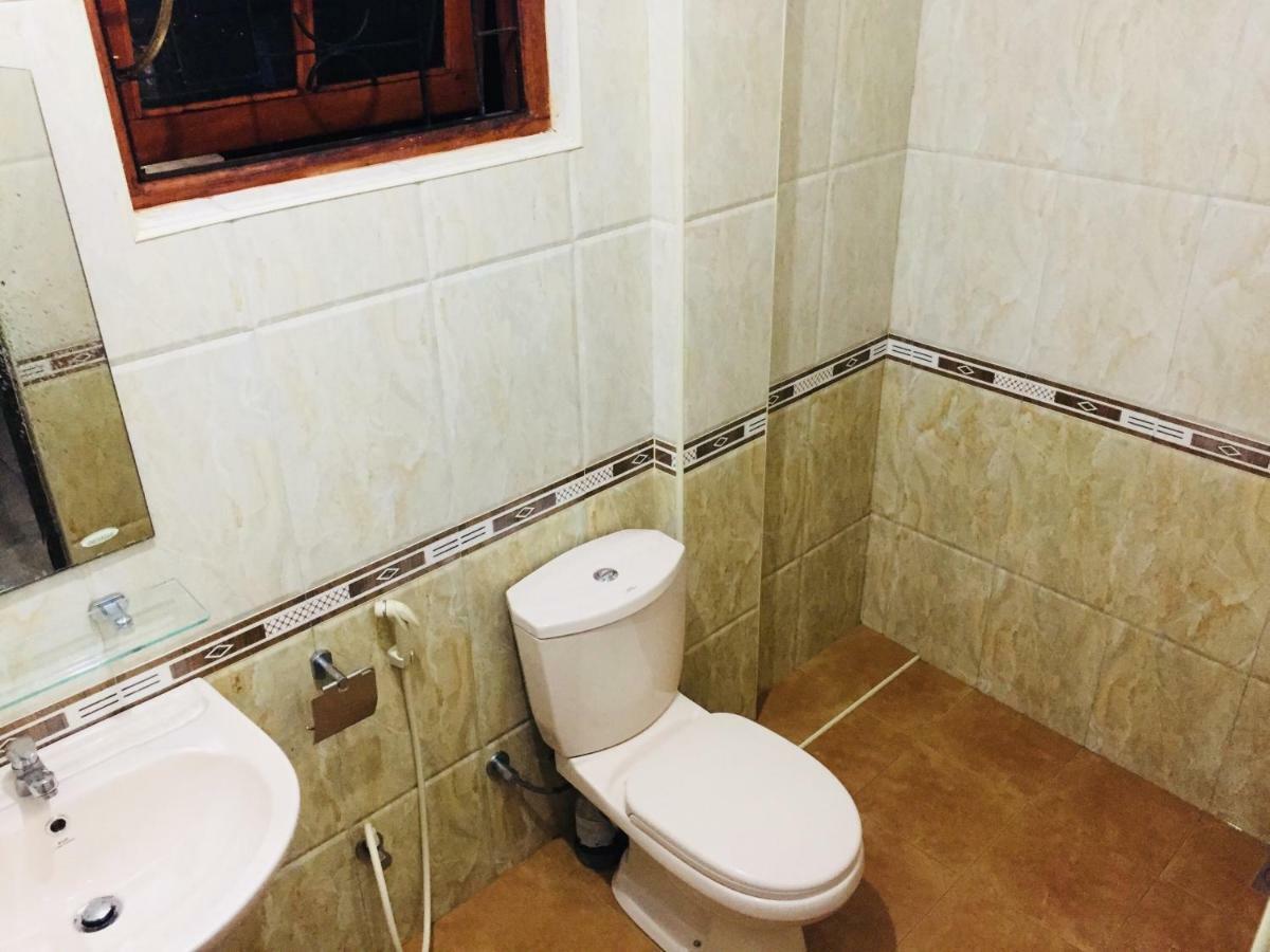 Ivana Homestay Kandy Ngoại thất bức ảnh