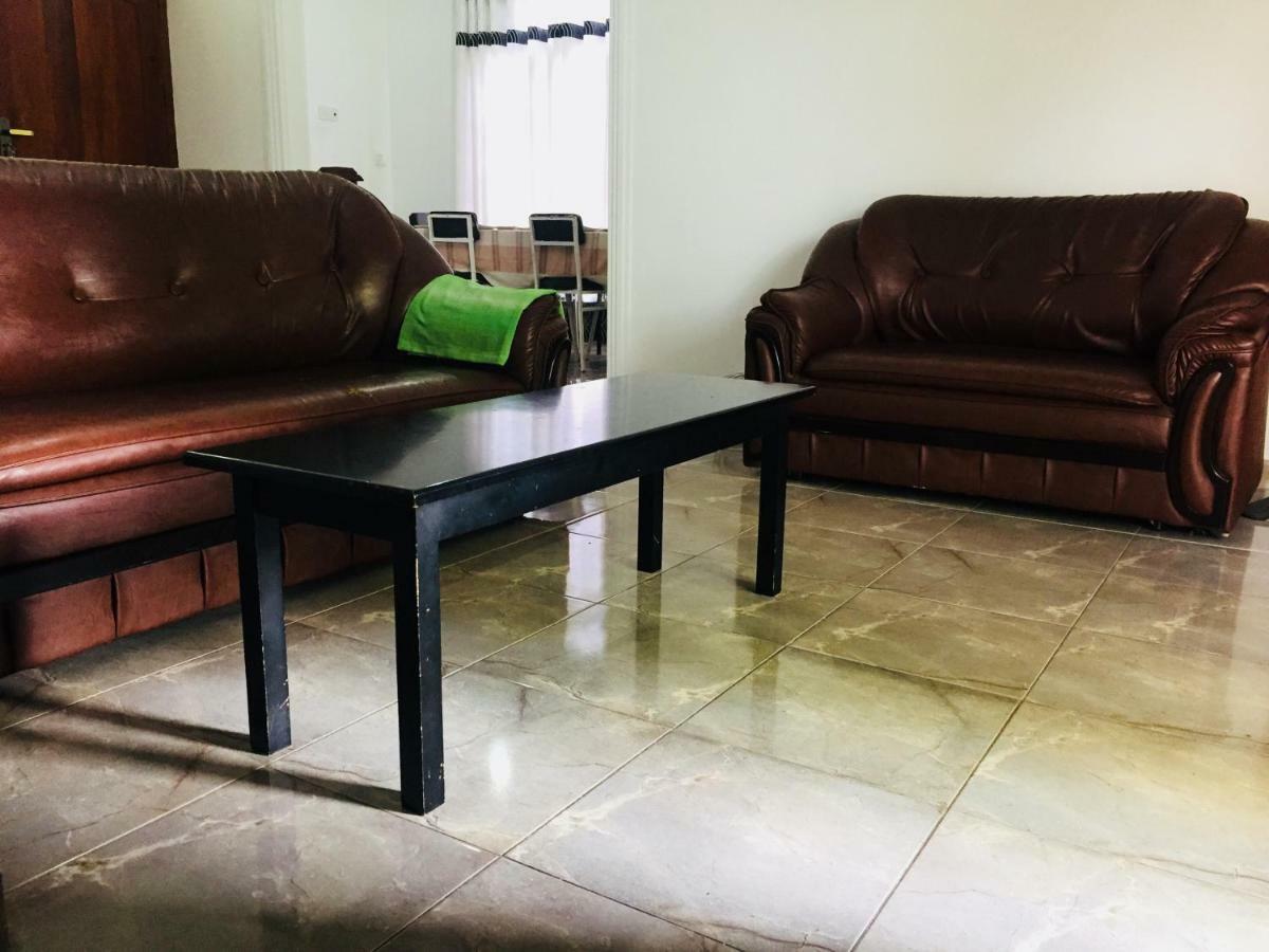Ivana Homestay Kandy Ngoại thất bức ảnh