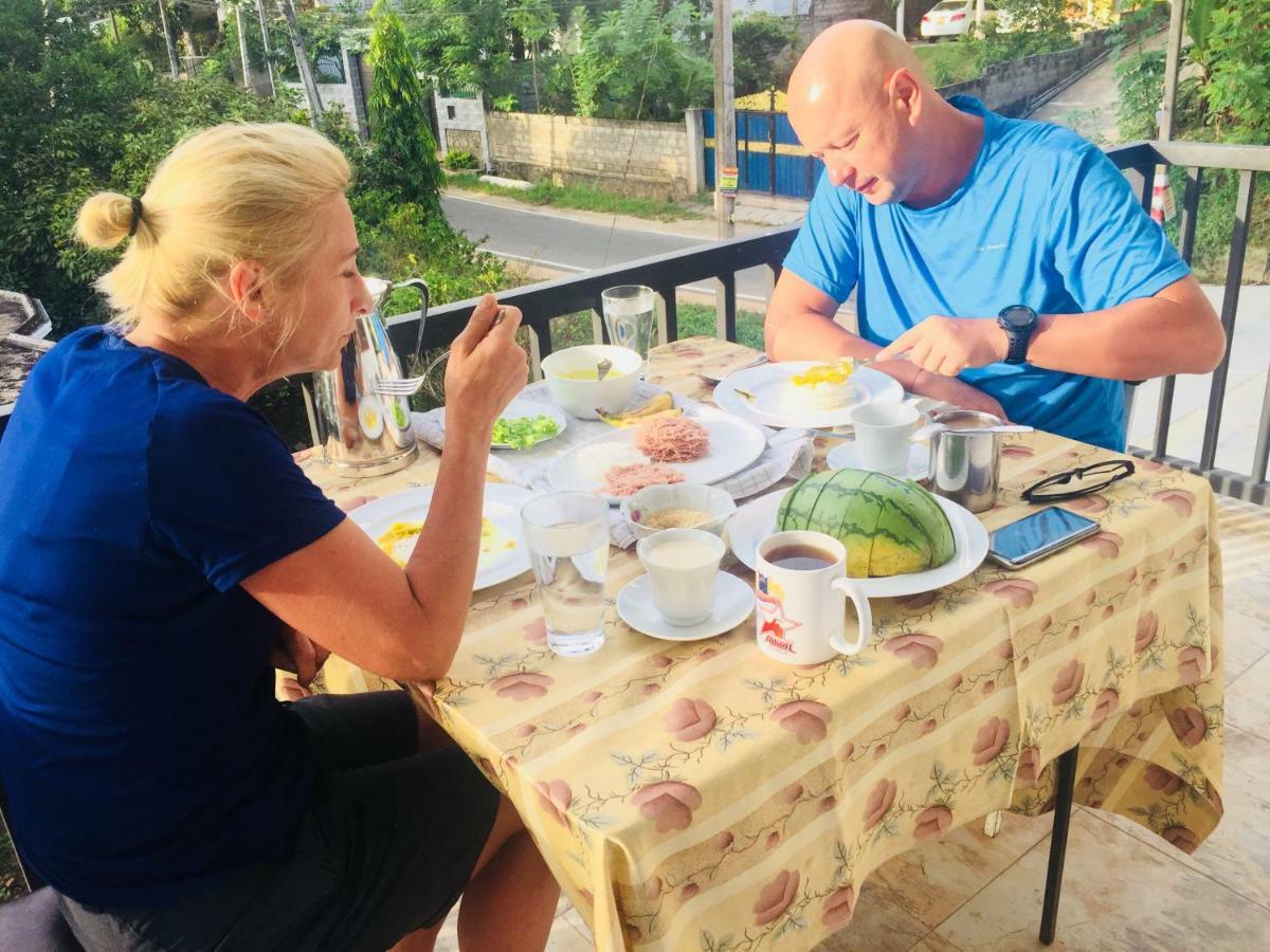 Ivana Homestay Kandy Ngoại thất bức ảnh