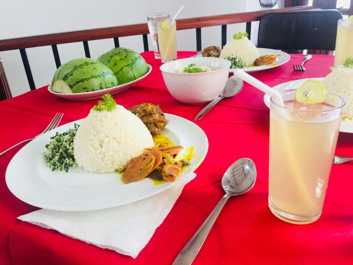 Ivana Homestay Kandy Ngoại thất bức ảnh